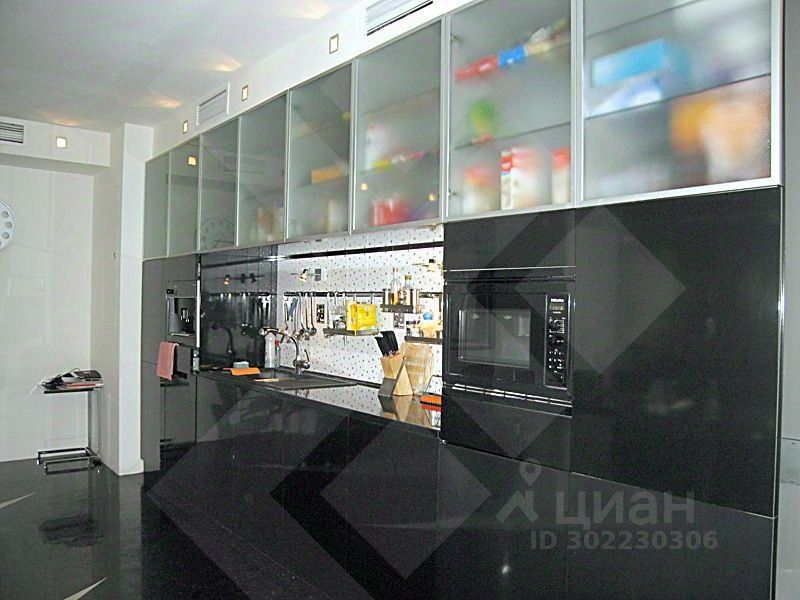 Продажа 4-комн квартиры на вторичном рынке улица Новый Арбат, 29