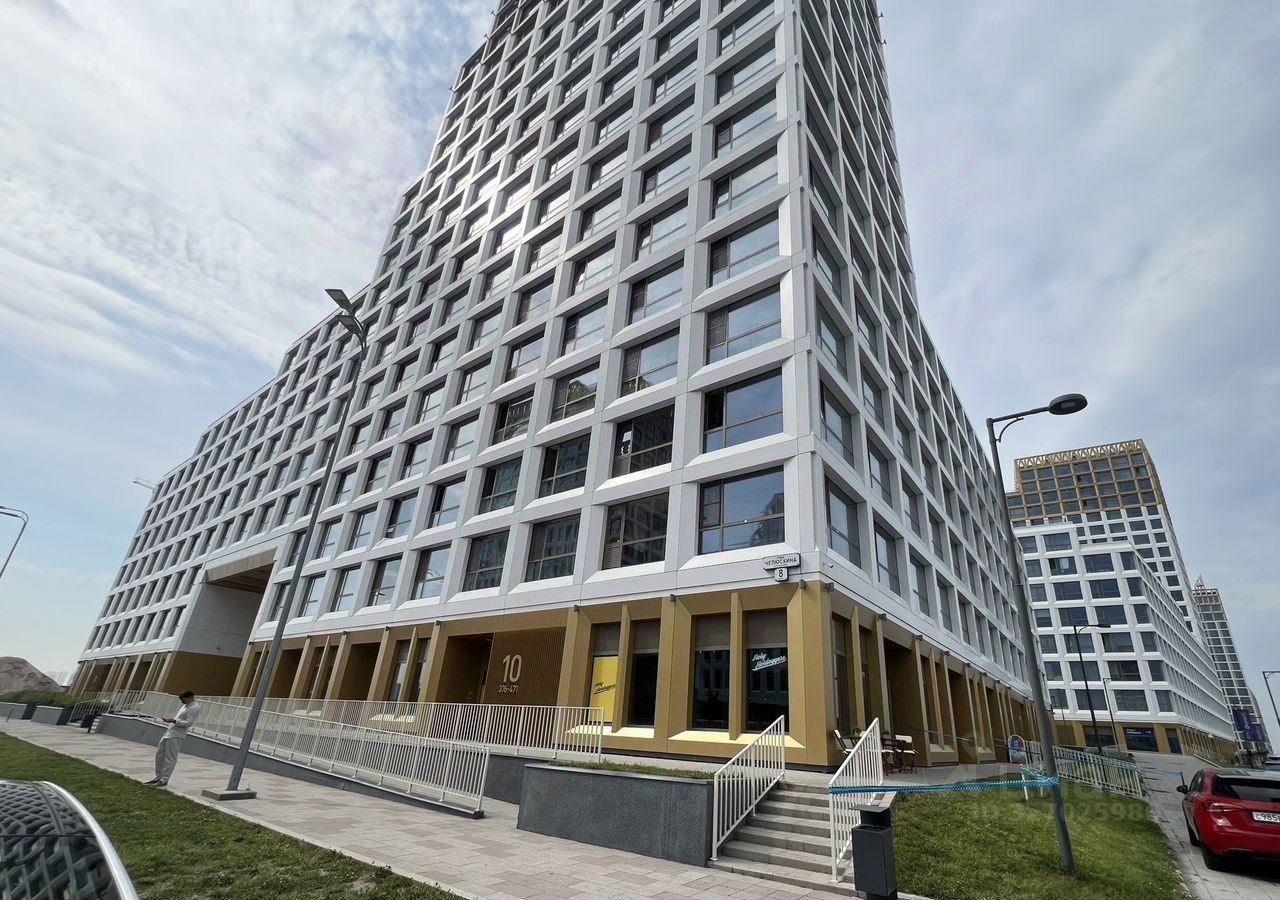 Продажа 3-комн квартиры на вторичном рынке Челюскина ул,  д. 8