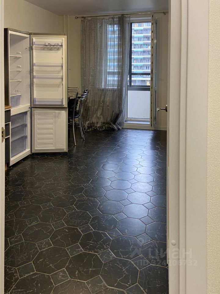 Аренда 1-комн квартиры на вторичном рынке Мурино, улица Шувалова, 40