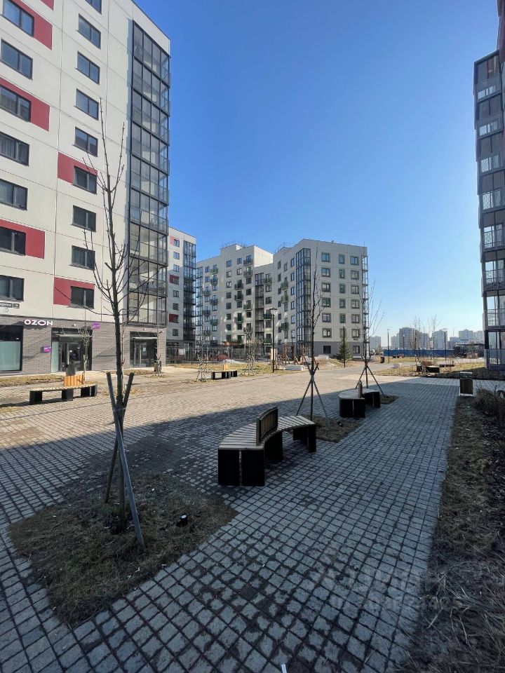 Продажа 3-комн квартиры на вторичном рынке пос. Янино-1, улица Лесная, 9к1