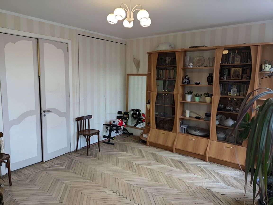 Продажа 4-комн квартиры на вторичном рынке переулок Гривцова, 3