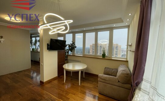 Продажа 5-комн квартиры на вторичном рынке Жуковский г, Амет-хан Султана ул,  д. 15 к2