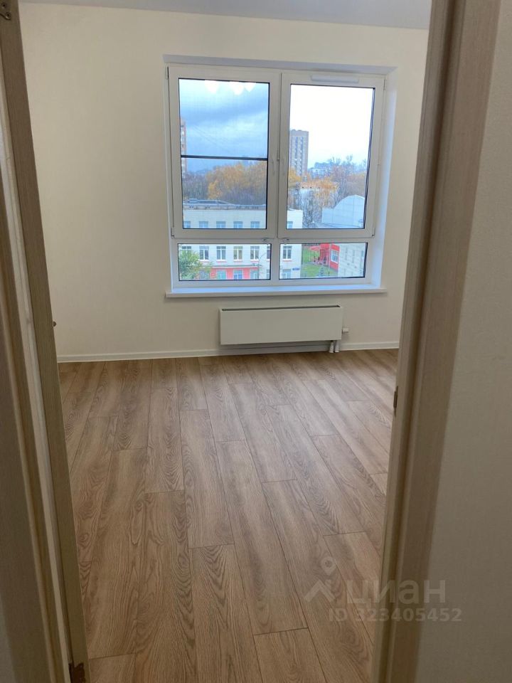 Продажа 3-комн квартиры на вторичном рынке улица Юных Ленинцев, 99к2