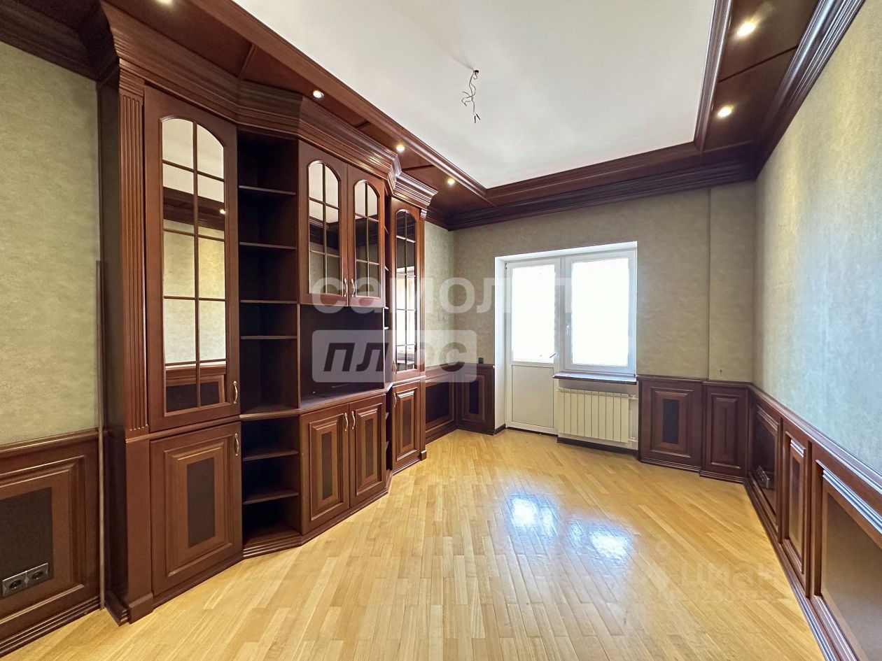 Продажа 5-комн квартиры на вторичном рынке Ломоносовский проспект,  д. 7К5