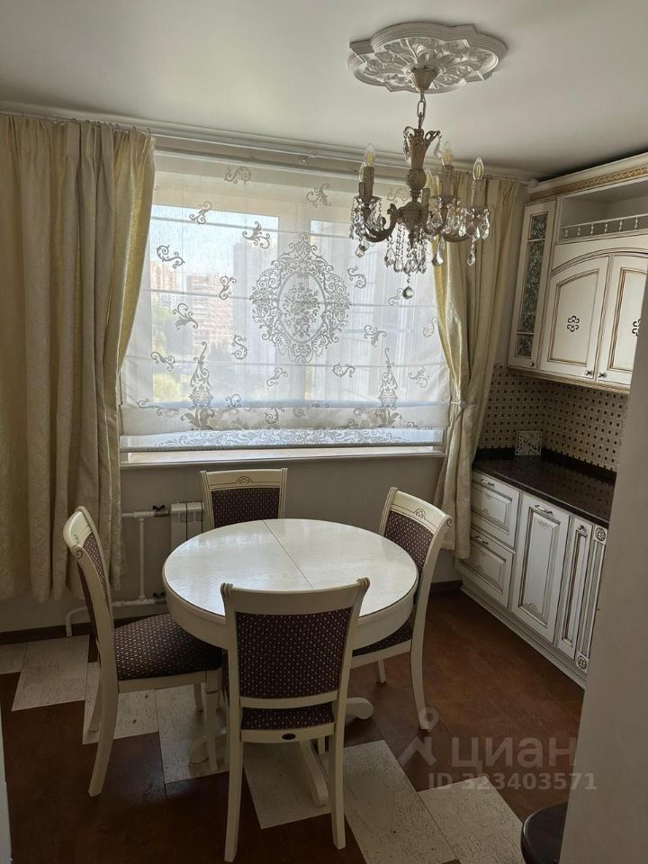 Продажа 3-комн квартиры на вторичном рынке Дубнинская улица, 30Б