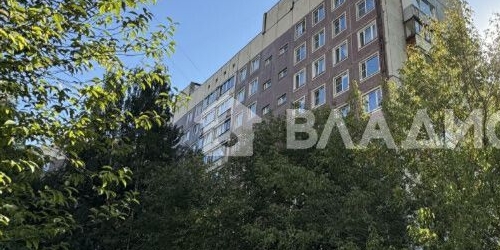 4-комн квартира улица Маршала Новикова, 5