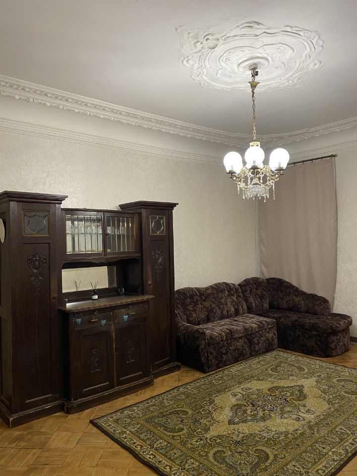 Аренда 2-комн квартиры на вторичном рынке Невский проспект, 134Б