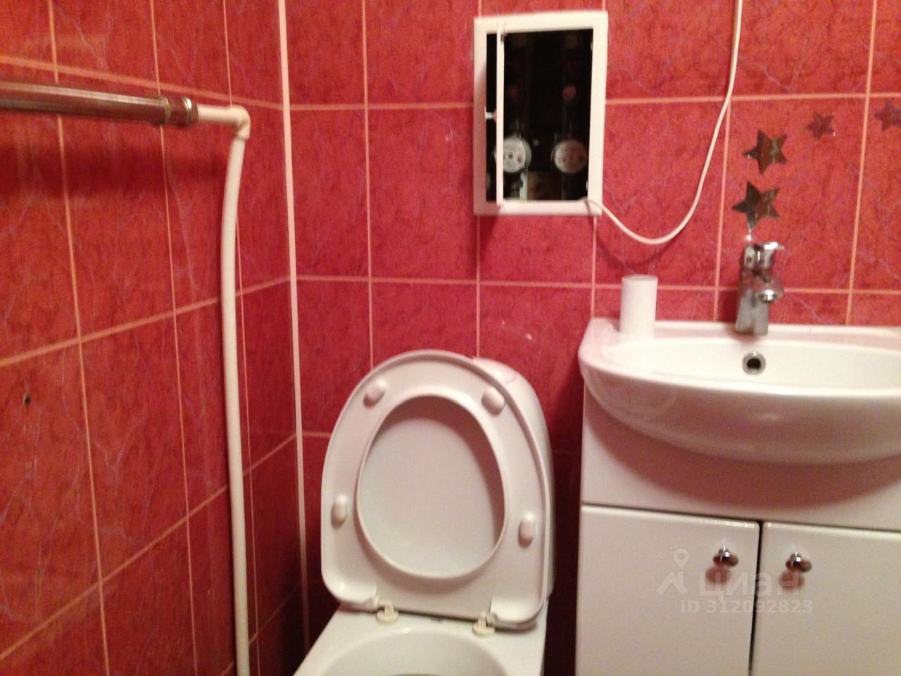 Продажа 1-комн квартиры на вторичном рынке Ломоносов, Швейцарская улица, 18к2