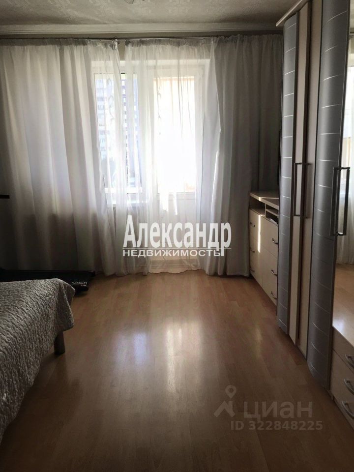 Продажа 2-комн квартиры на вторичном рынке улица Савушкина, 128к1