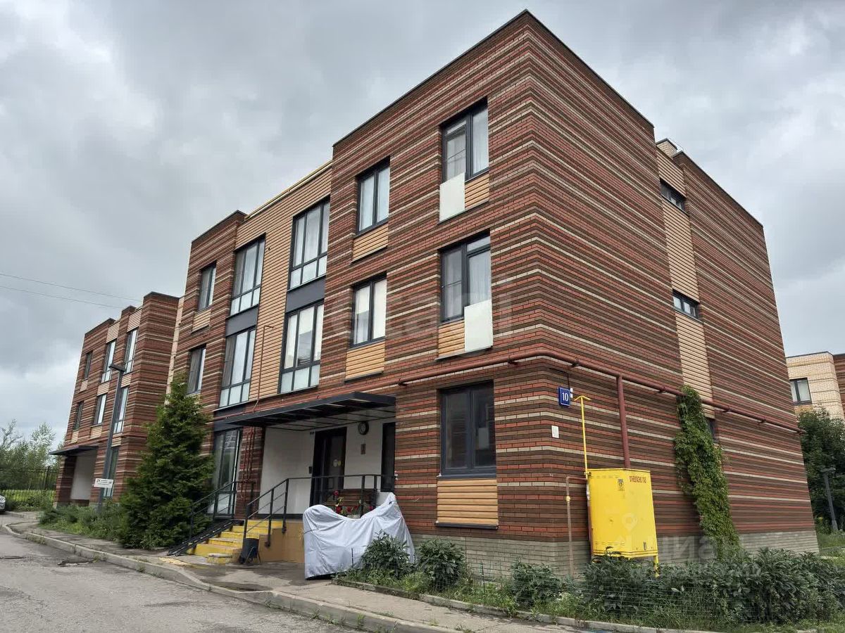 Продажа 1-комн квартиры на вторичном рынке аллея Буковая, 10