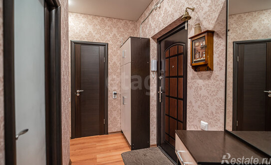 Продажа 2-комн квартиры на вторичном рынке Просвещения пр-кт,  д. 99