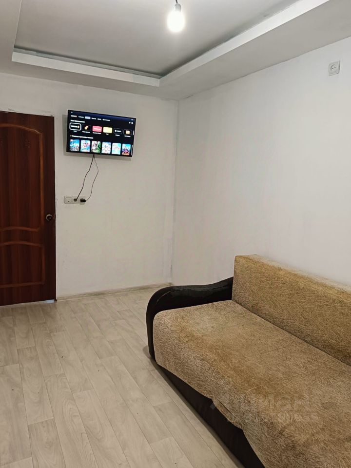 Продажа 2-комн квартиры на вторичном рынке пос. Горшково, 23