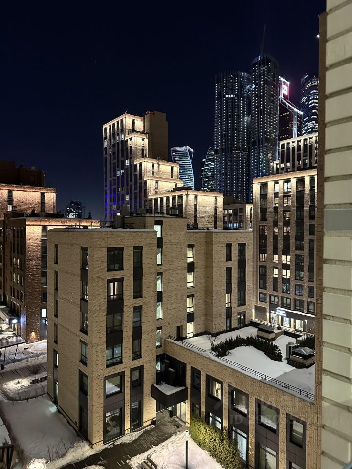 Аренда 2-комн квартиры на вторичном рынке Мантулинская улица, 9к2