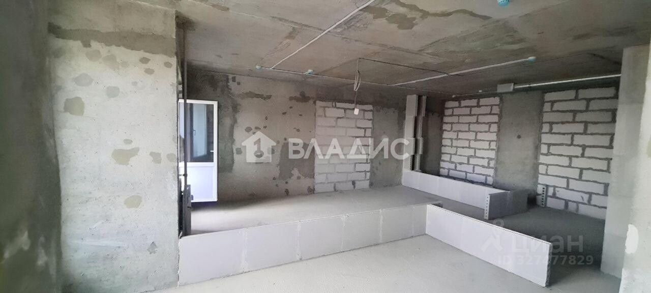 Продажа 3-комн квартиры на вторичном рынке пос. Развилка, 52к2