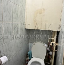 Продажа 2-комн квартиры на вторичном рынке Богатырский пр-кт,  д. 10