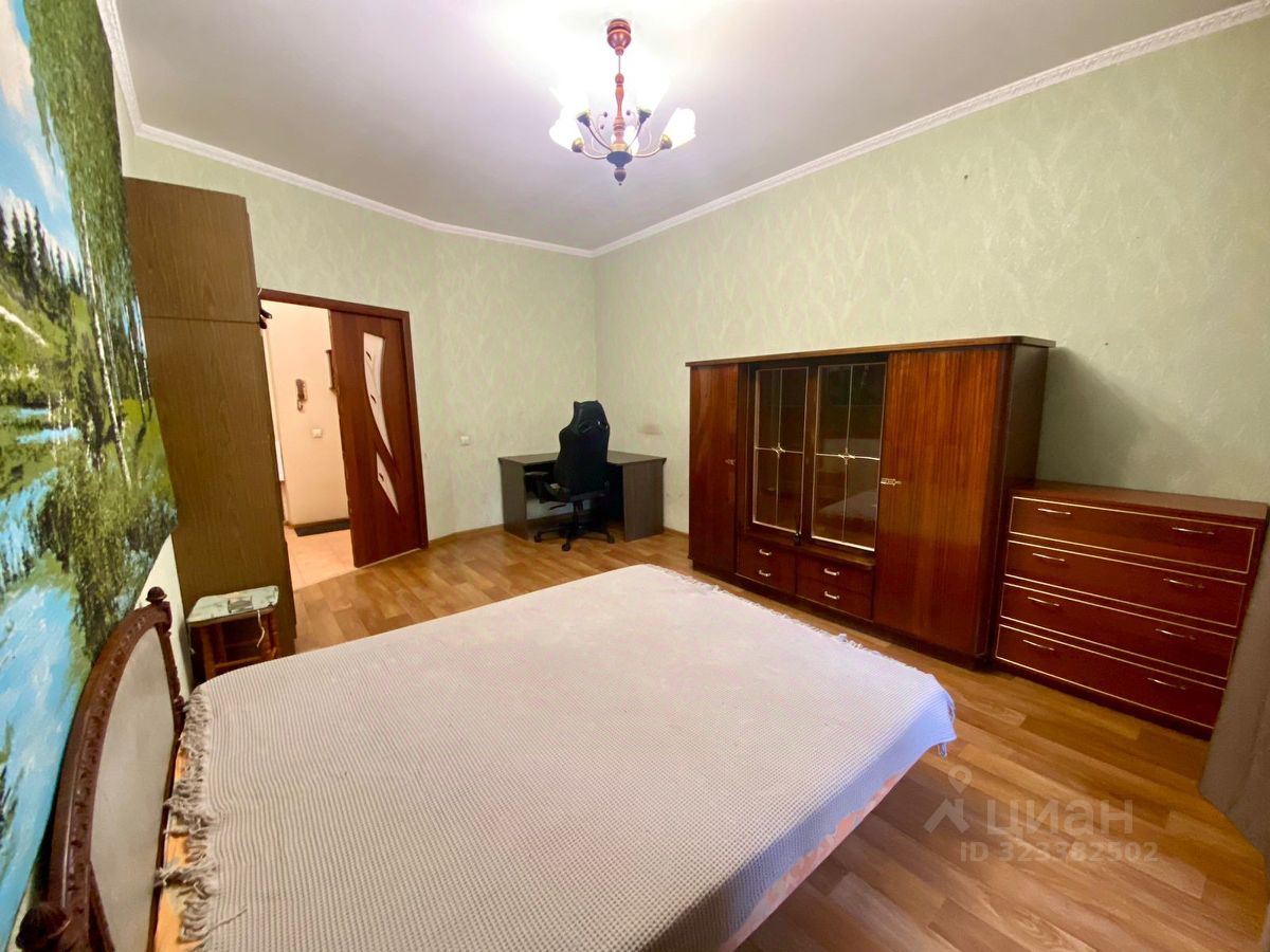 Продажа 1-комн квартиры на вторичном рынке Отрадная улица, 10