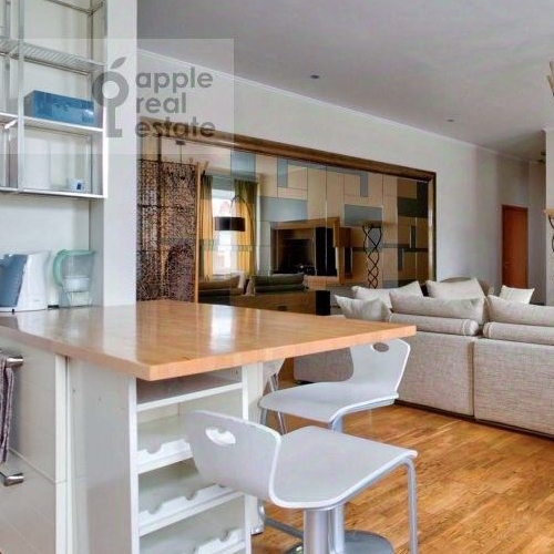 3-комн квартира улица Петровка, 28С2