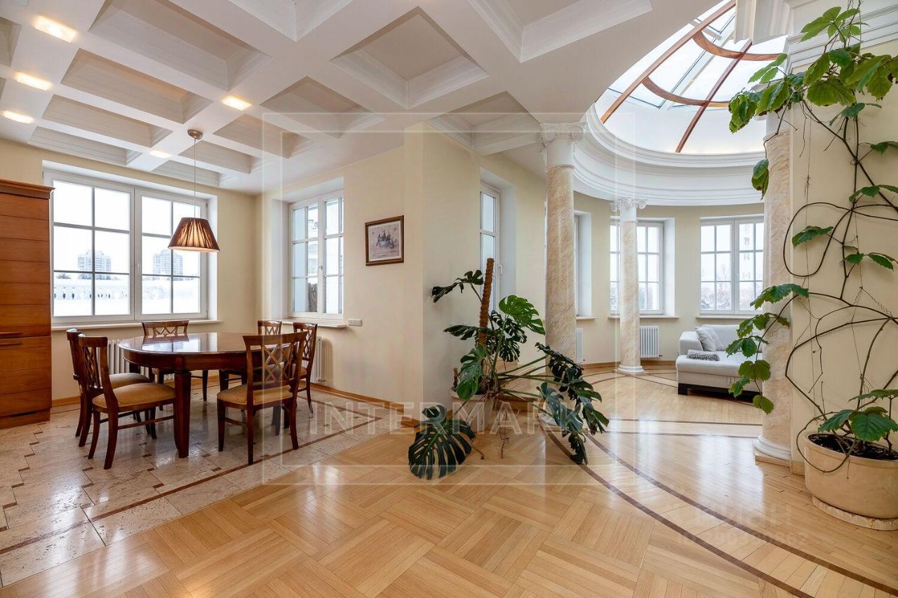 Продажа 4-комн квартиры на вторичном рынке Береговая улица, 8К1