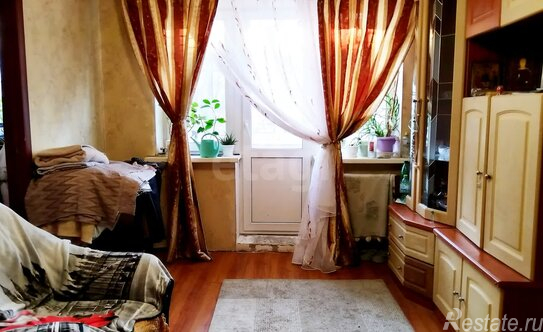 Продажа 2-комн квартиры на вторичном рынке Серпухов, улица Чернышевского,  д. 40