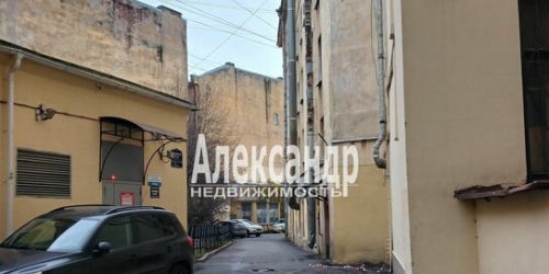 3-комн квартира переулок Бринько