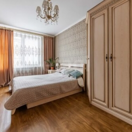 Продажа 2-комн квартиры на вторичном рынке улица Седова,  д. 24 к1 литВ