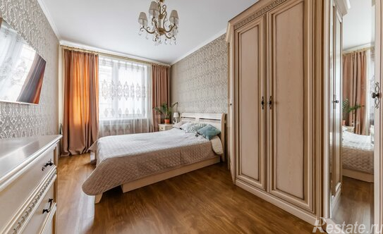 Продажа 2-комн квартиры на вторичном рынке улица Седова,  д. 24 к1 литВ