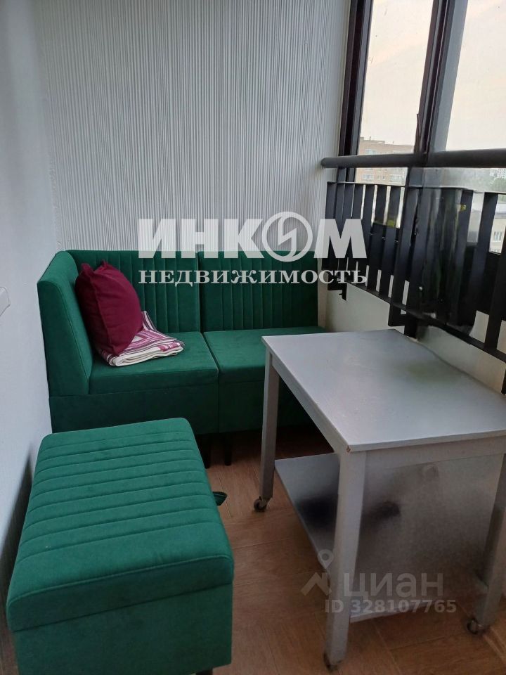 Продажа 2-комн квартиры на вторичном рынке улица Лавочкина, 10А