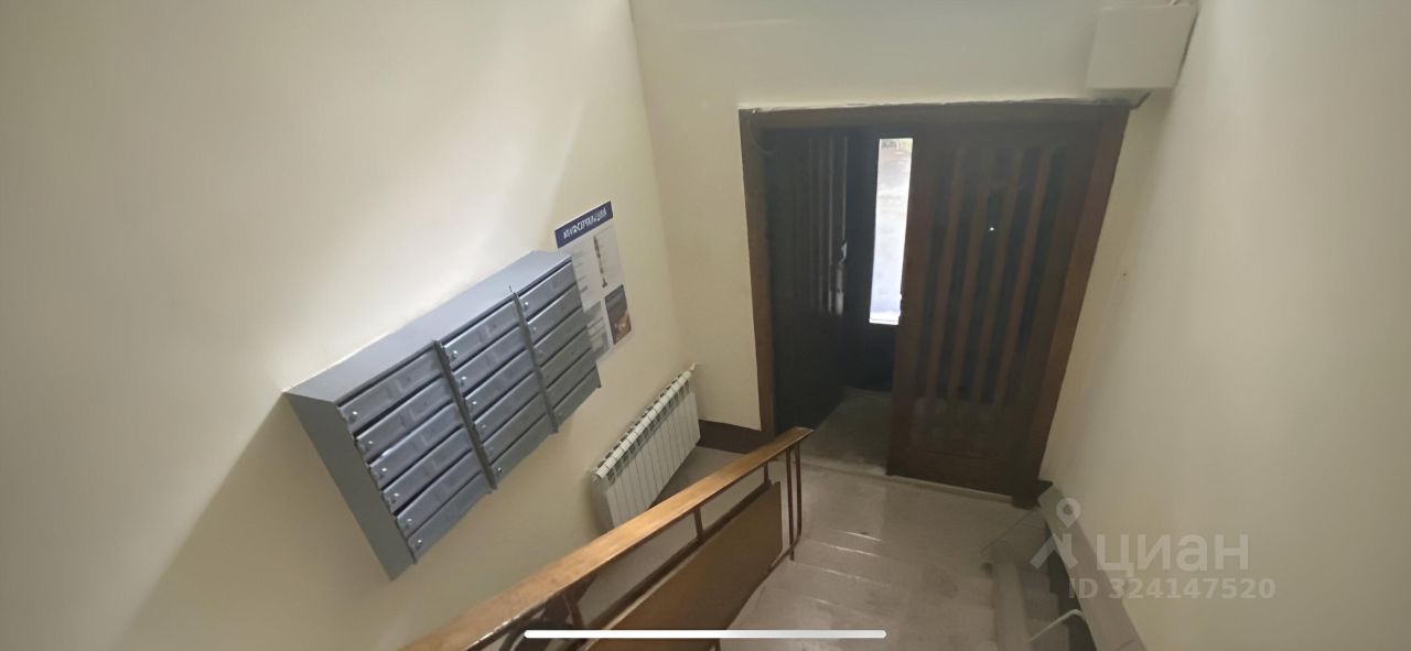 Продажа 2-комн квартиры на вторичном рынке Комсомольский проспект, 15С1