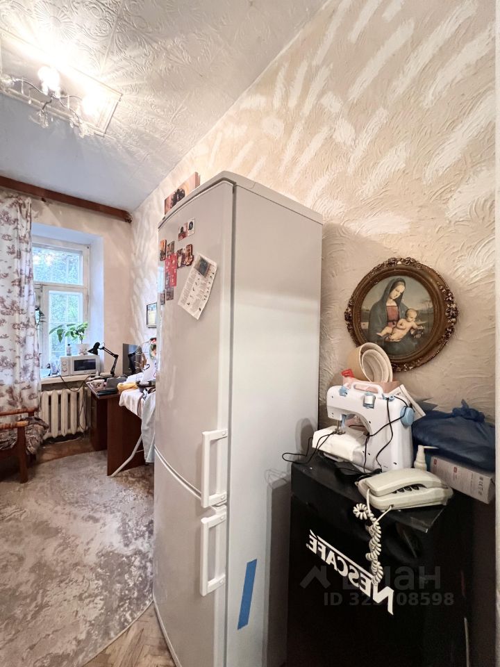 Продажа 2-комн квартиры на вторичном рынке Зубовский бульвар, 29