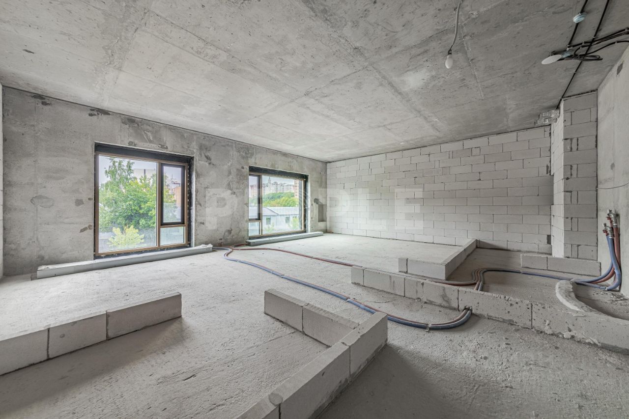 Продажа 2-комн квартиры на вторичном рынке Мосфильмовская улица, 1С28