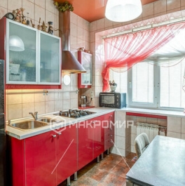Продажа 2-комн квартиры на вторичном рынке улица Швецова,  д. 10