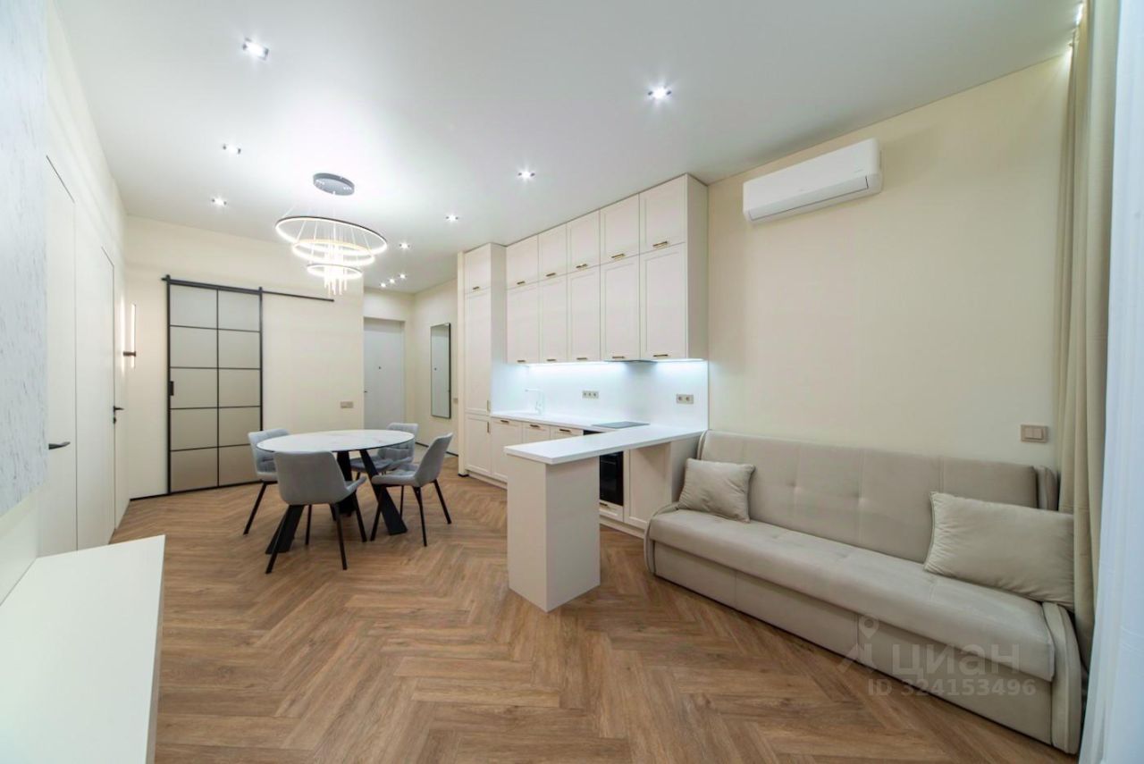 Продажа 2-комн квартиры на вторичном рынке Волоколамское шоссе, 81/2с3