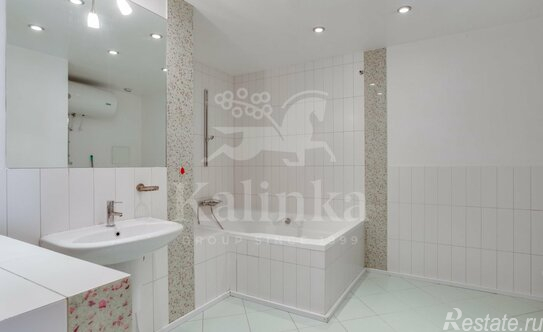 Продажа 5-комн квартиры на вторичном рынке ул Коштоянца,  д. 6,  к. 1