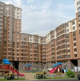 Продажа 1-комн квартиры на вторичном рынке Лиственная улица,  д. 18/1