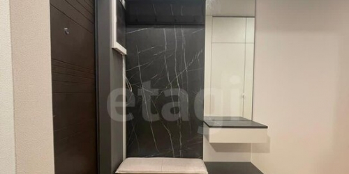3-комн квартира ул Декабристов,  д. 1
