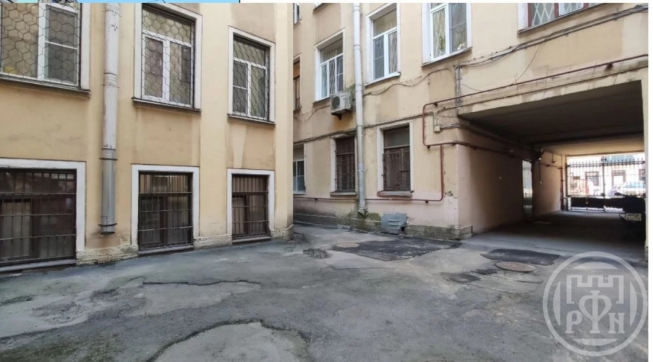 Продажа 4-комн квартиры на вторичном рынке 13-я Красноармейская ул. ,  д. 17