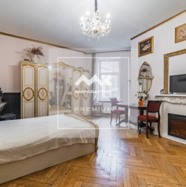 Продажа 4-комн квартиры на вторичном рынке Большой ПС пр-кт,  д. 74