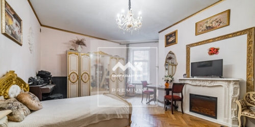 4-комн квартира Большой ПС пр-кт,  д. 74