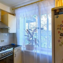 Продажа 3-комн квартиры на вторичном рынке Искровский пр-кт,  д. 4 к3