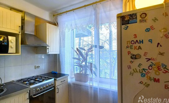 Продажа 3-комн квартиры на вторичном рынке Искровский пр-кт,  д. 4 к3