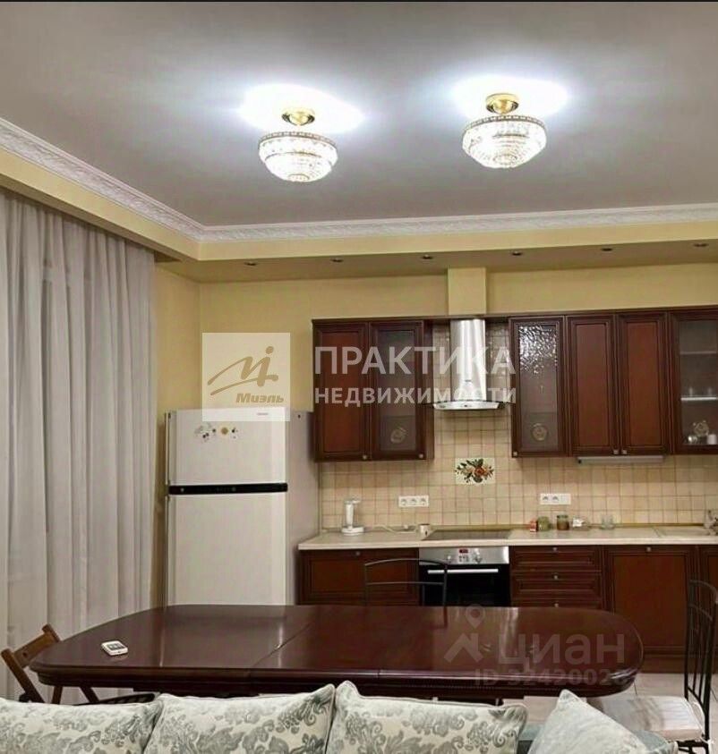 Продажа 3-комн квартиры на вторичном рынке улица Гризодубовой, 2