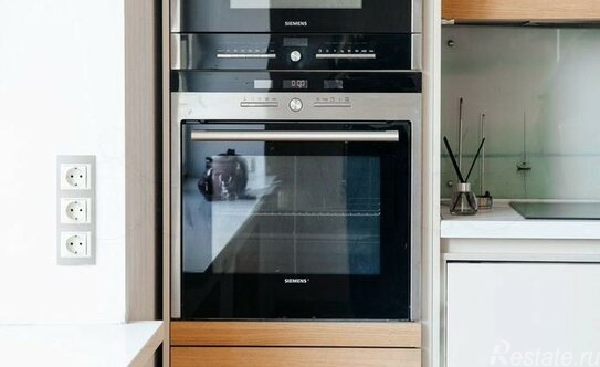 Продажа 3-комн квартиры на вторичном рынке Пионерская Б. ул,  д. 28