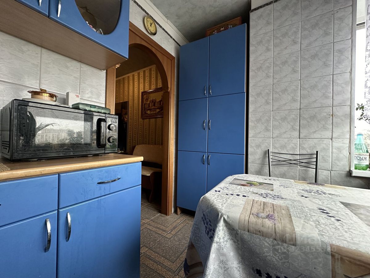 Продажа 1-комн квартиры на вторичном рынке проспект Ветеранов, 78