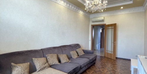 3-комн квартира ул Лобанова,  д. 2/21