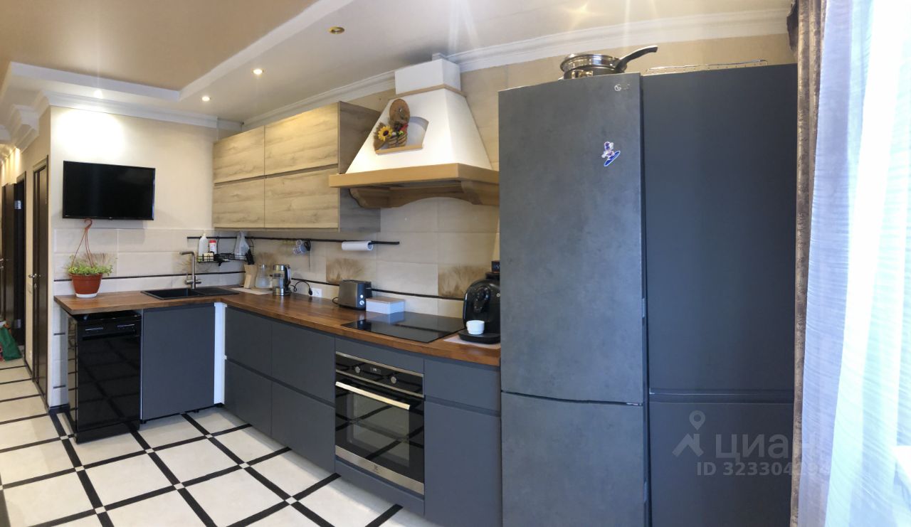 Продажа 3-комн квартиры на вторичном рынке Изумрудный кв-л, Балашиха,  д. 5