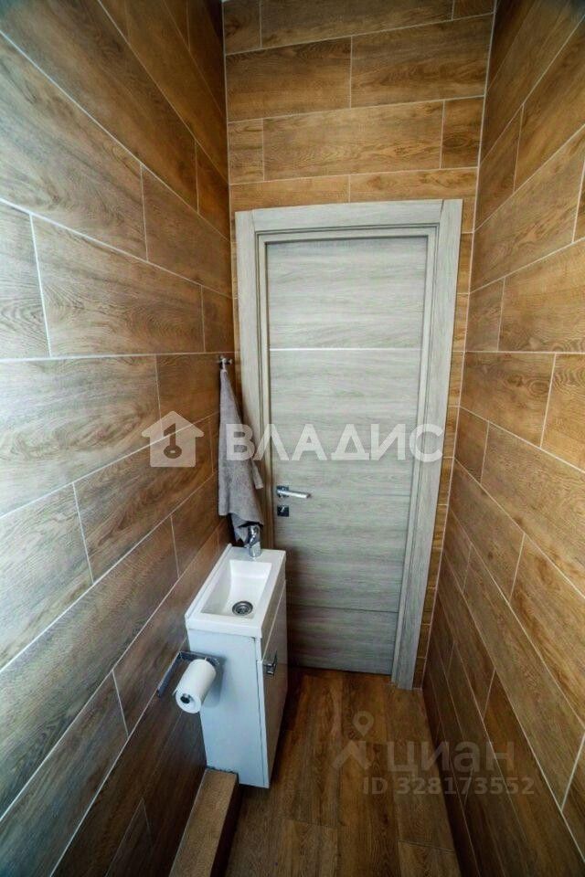 Продажа 3-комн квартиры на вторичном рынке Сестрорецк, улица Токарева, 2