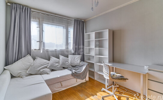 Продажа 2-комн квартиры на вторичном рынке Культуры пр-кт,  д. 15,  к. 7