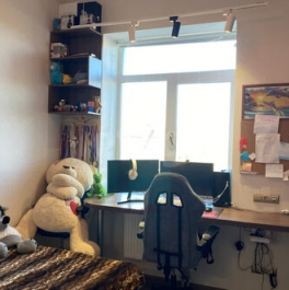 Продажа 3-комн квартиры на вторичном рынке Нагорная улица,  д. 23А