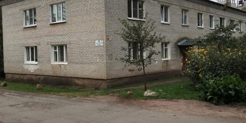 2-комн квартира поселок Суйда, Центральная улица,  д. 10