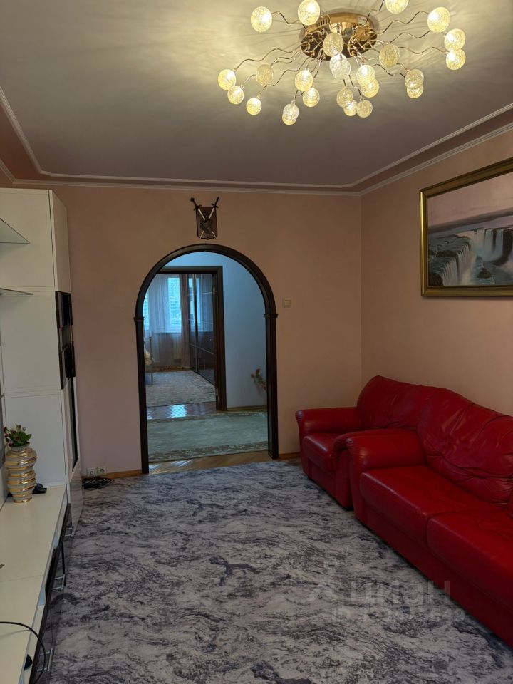 Аренда 4-комн квартиры на вторичном рынке аллея Витте, 2